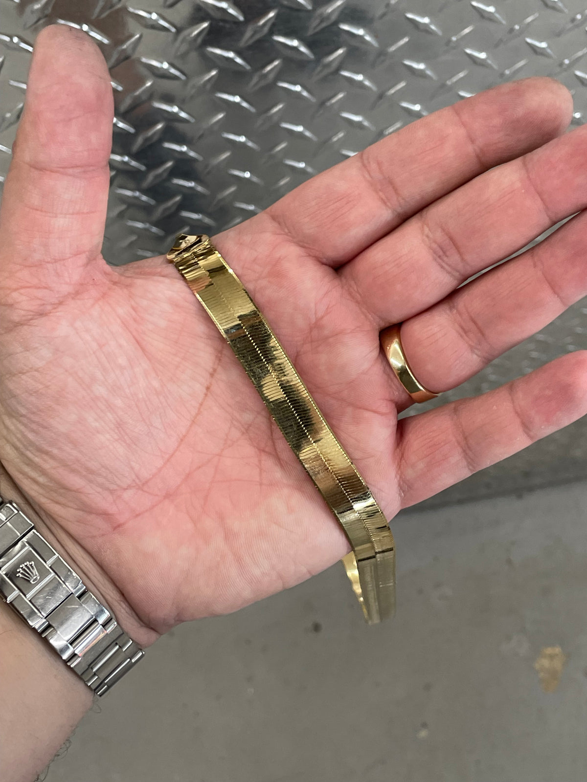 10K Yellow Gold Solid Herringbone Necklace