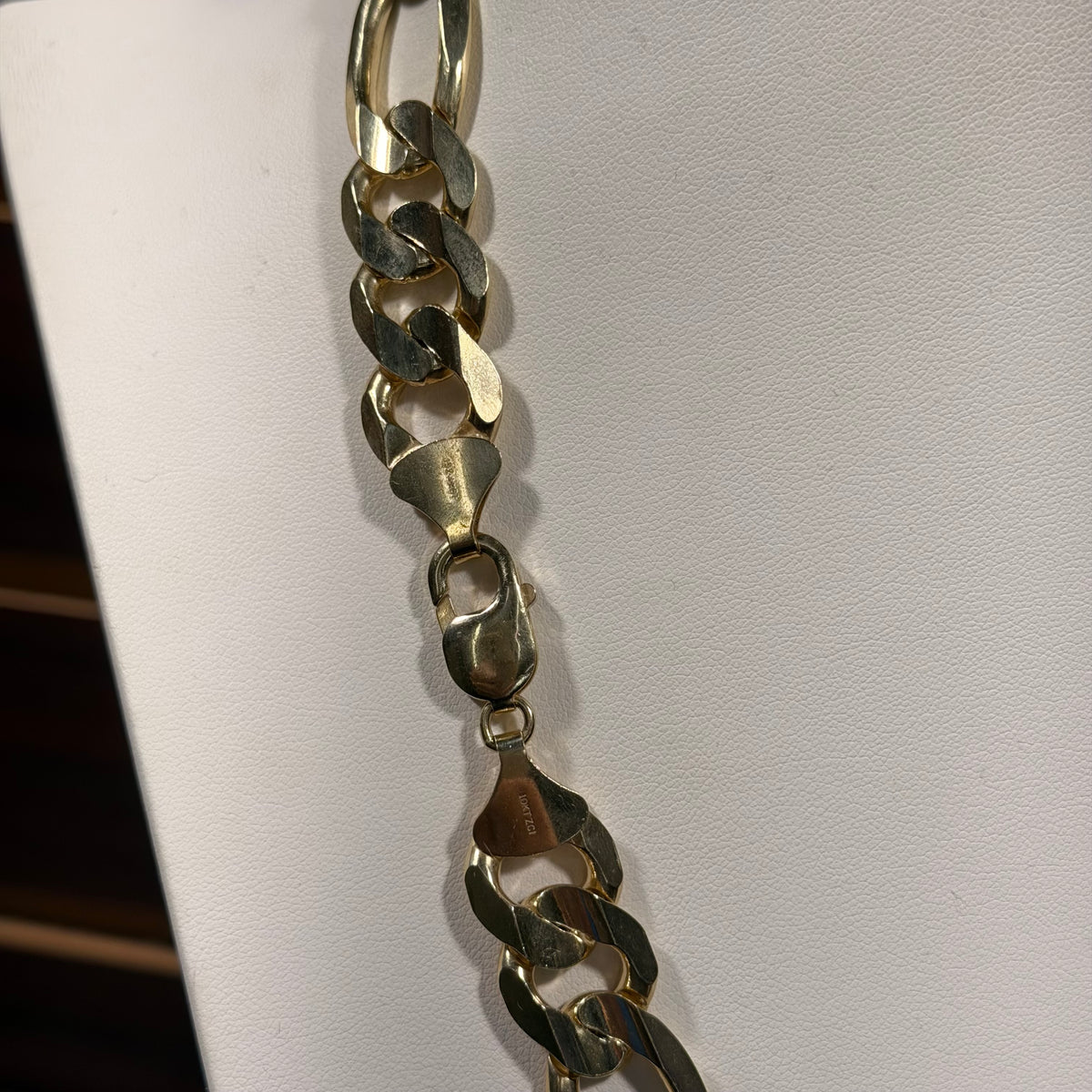 New 10K Yellow Gold Solid Figaro Necklace 133 Grams