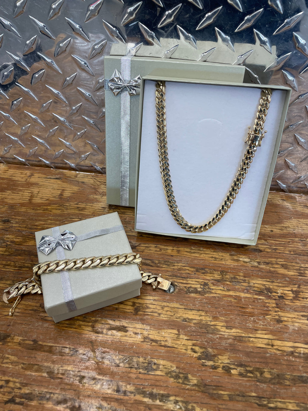 10K Yellow Gold Solid Cuban Link Necklace