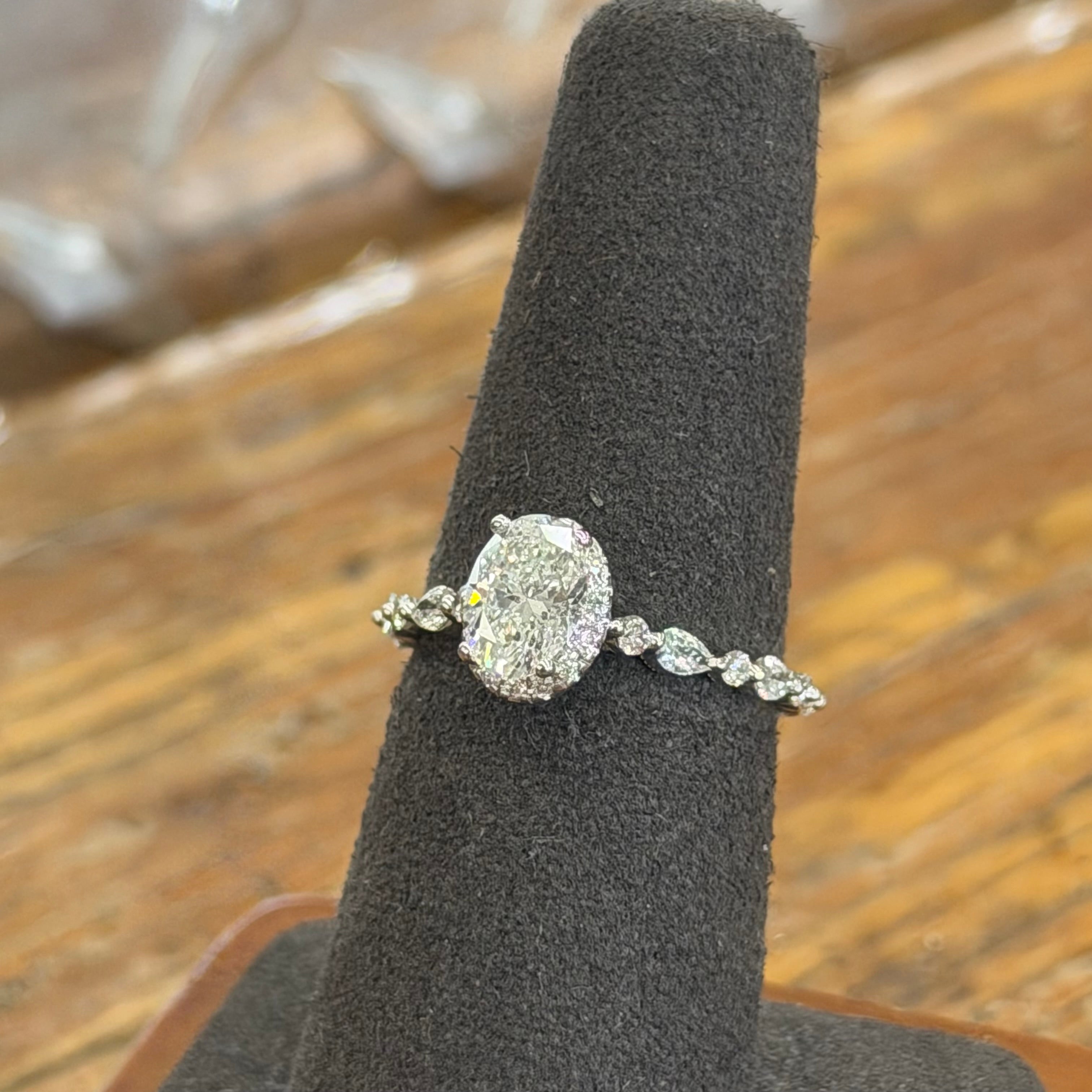 Women’s 14K White Gold Engagement Ring