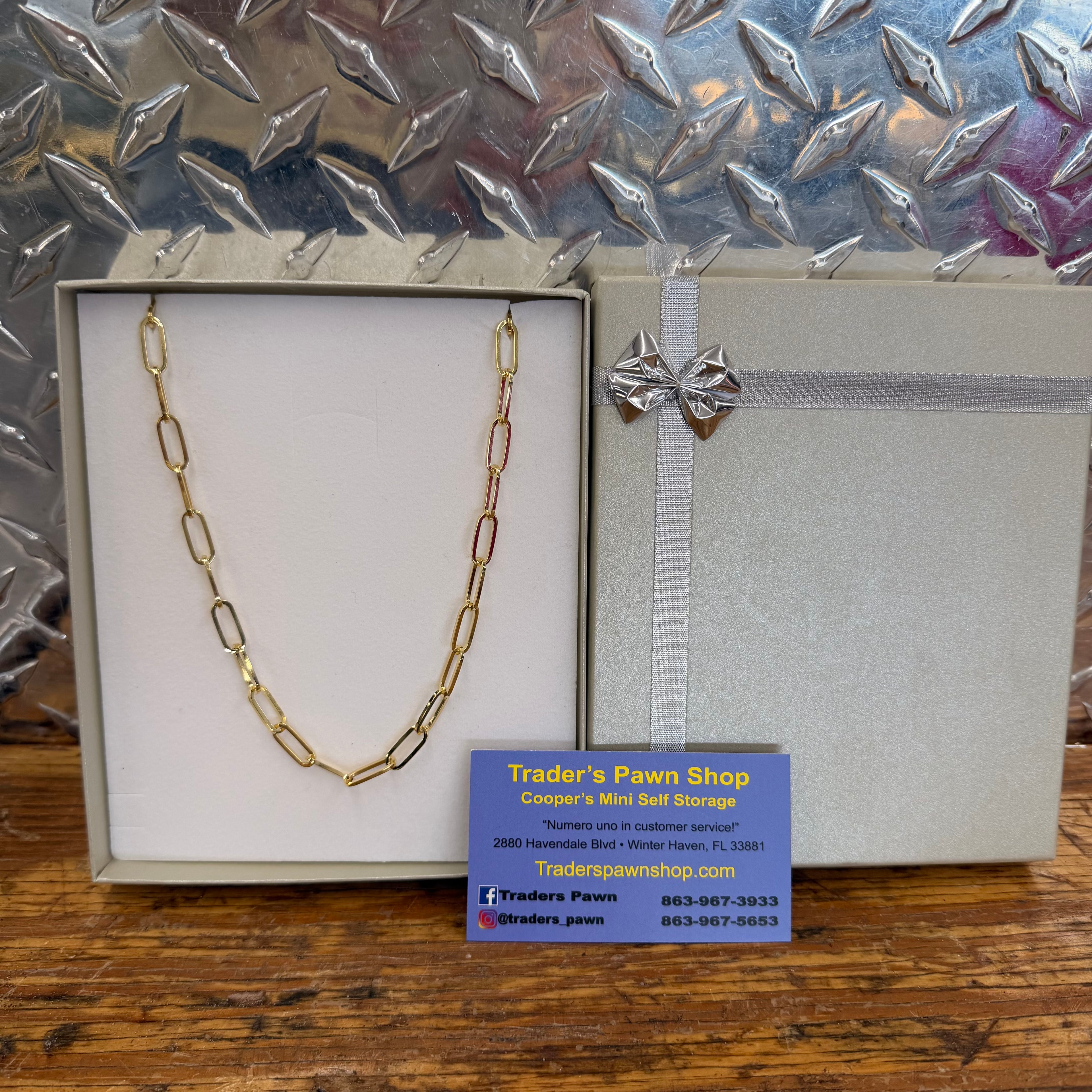 New Women’s 10K Yellow Gold Paperclip Necklace