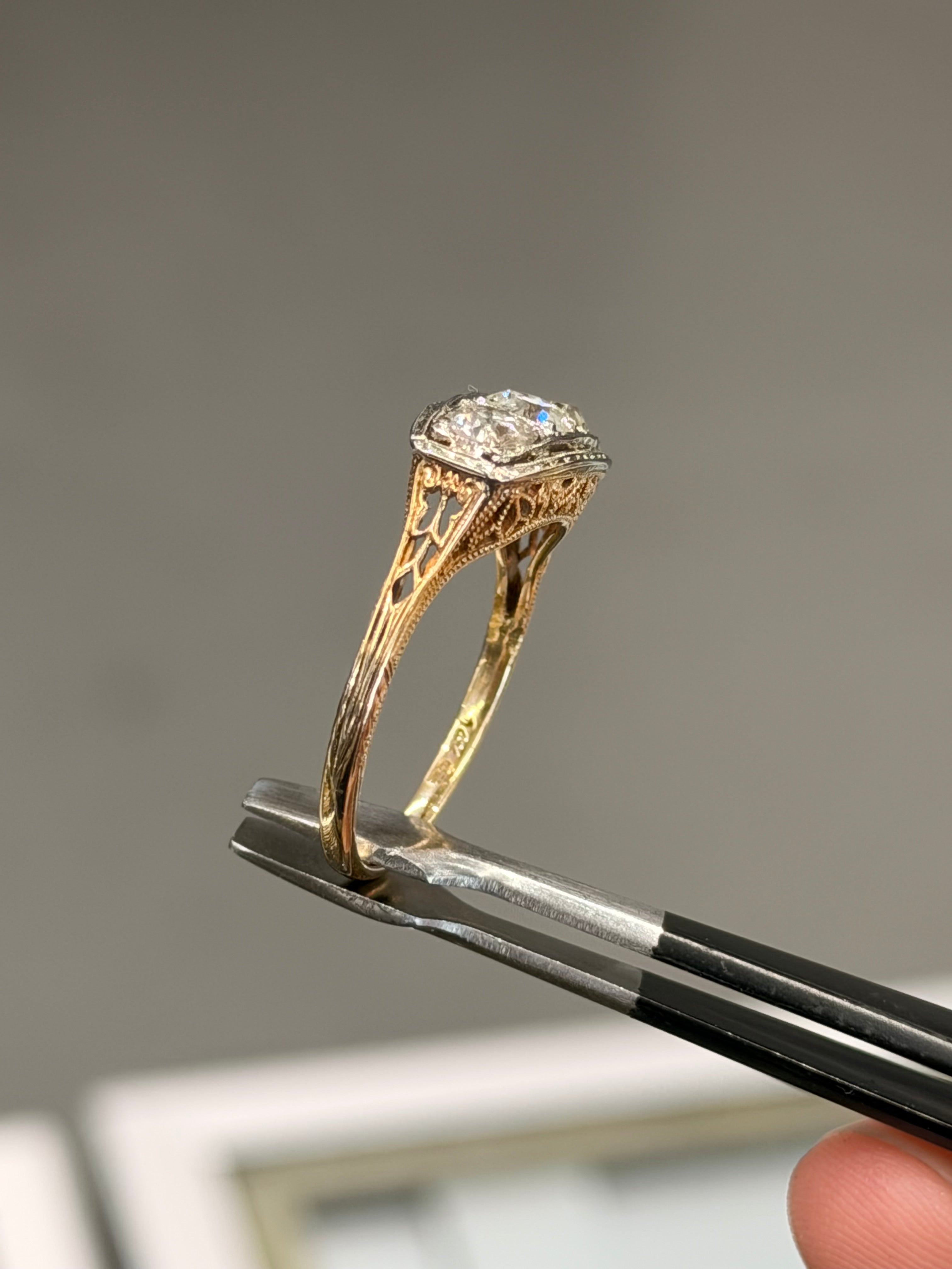 14K Yellow Gold Vintage Natural Diamond Past Present Future Engagement Ring