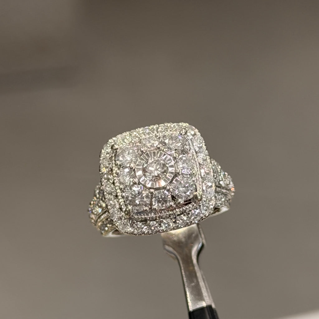Women’s 10K White Gold Natural Diamond Engagement Ring