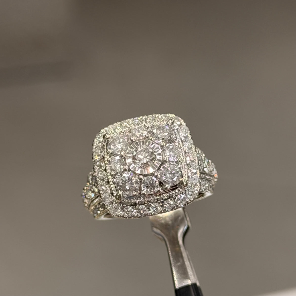 Women’s 10K White Gold Natural Diamond Engagement Ring
