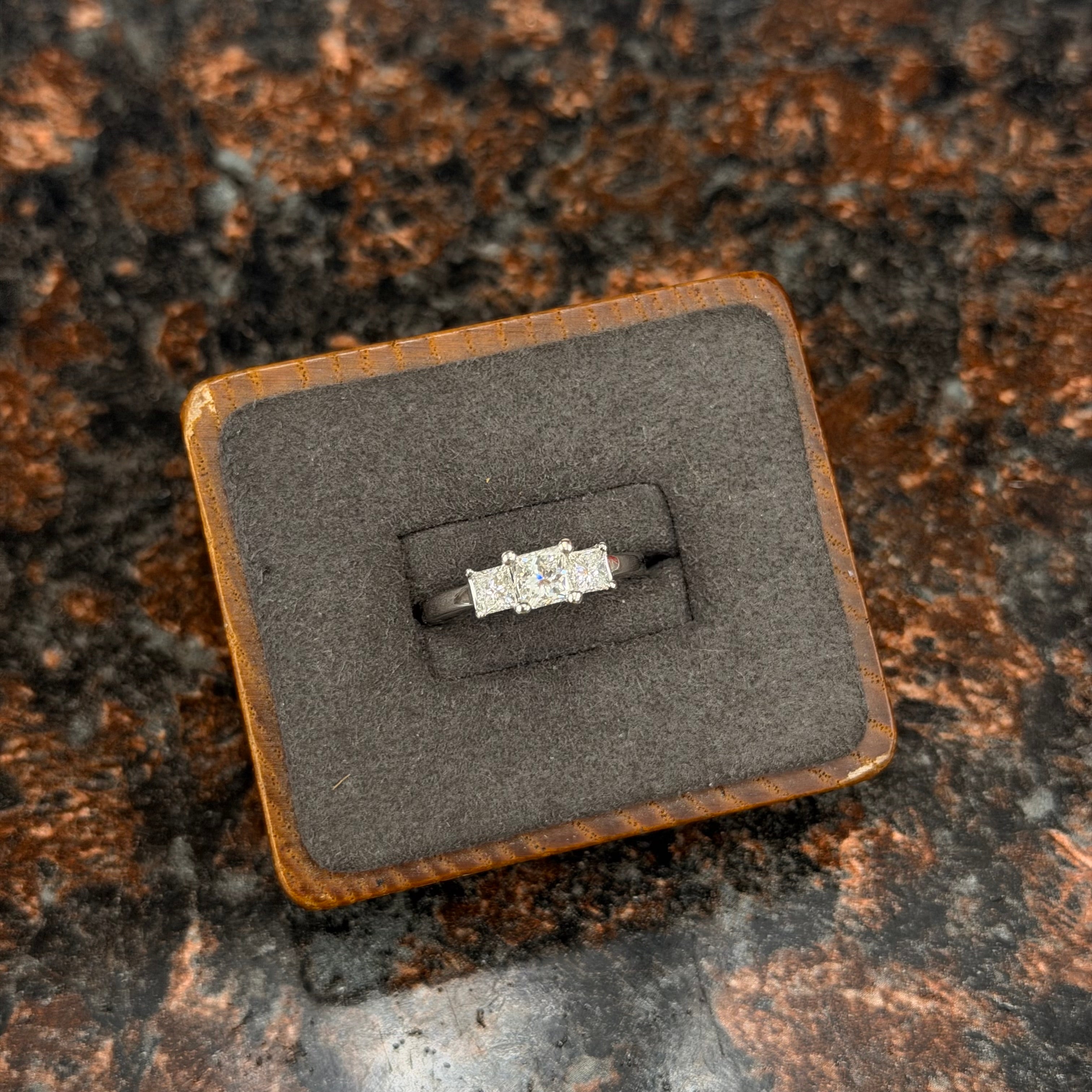 18K Women’s Princess Cut Natural Diamond Engagement Ring 1 CTTW